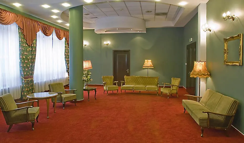 Fort Hotel Warsaw 3*,
